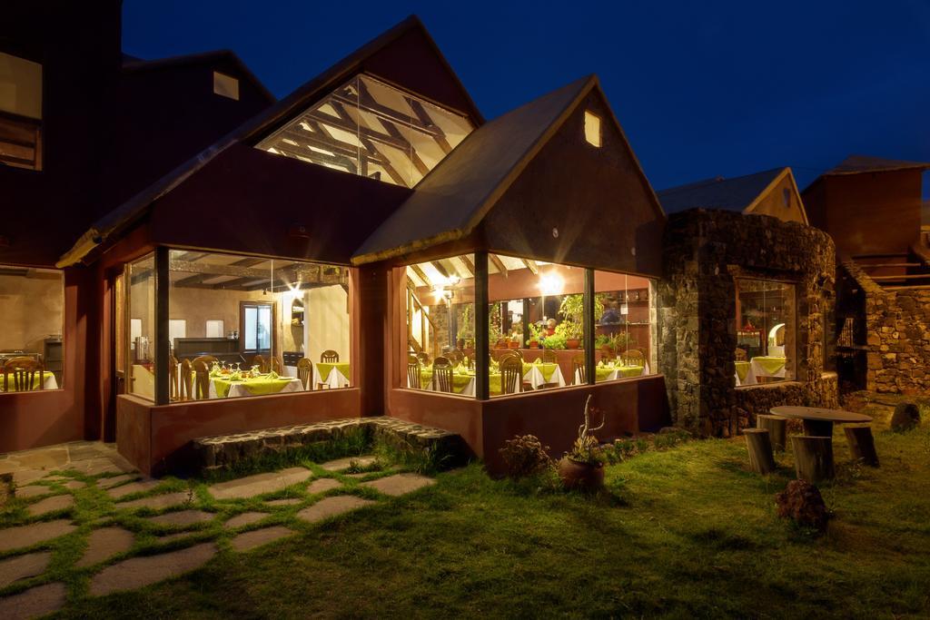 Pozo Del Cielo Hotel Chivay Exterior foto